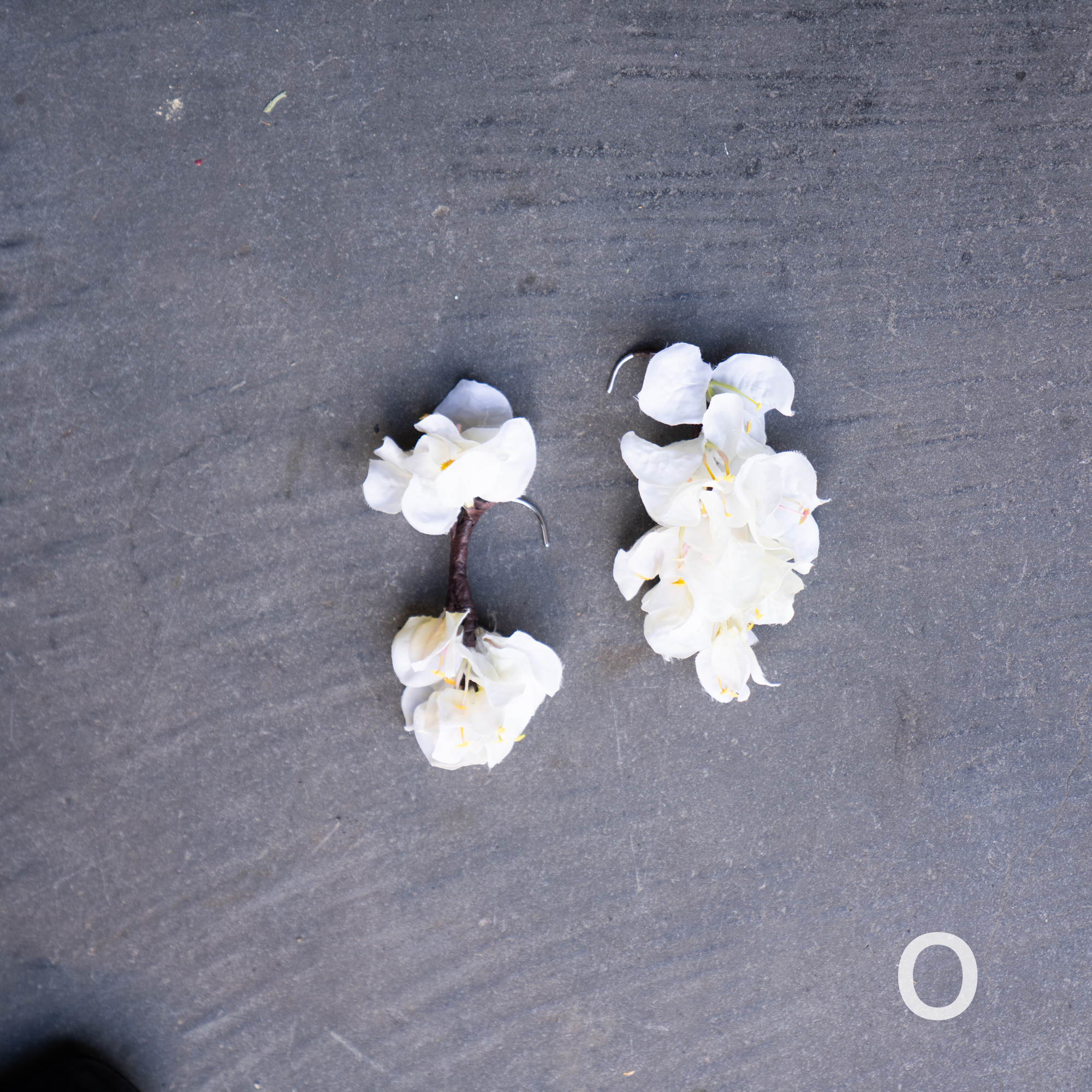 アーティフィシャルフラワーイヤーフック/イヤーカフ natural