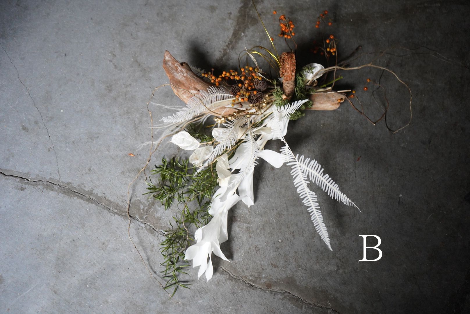 流木のクリスマススワッグ 《2種類からお選びいただけます》