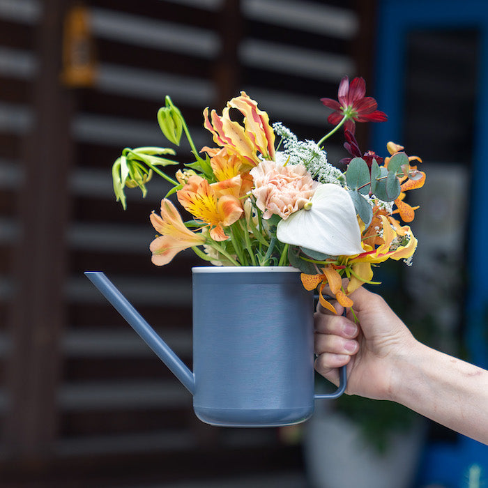 ジョウロフラワーアレンジメント フラワーギフト 花 生花 プレゼント ギフト 祝い 高級 オシャレ おしゃれ アレンジメント じょうろ