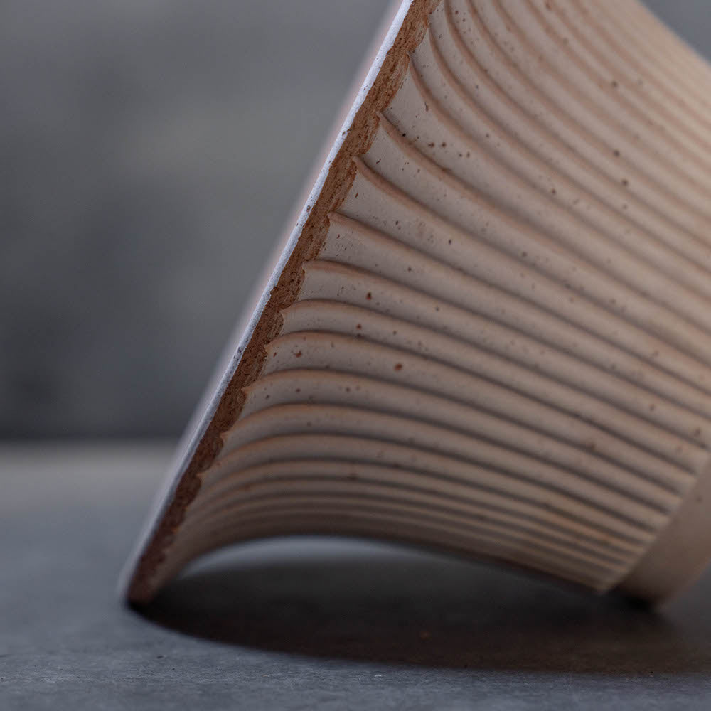 バーグスポッター デイジーシリーズ鉢(ソーサー付)