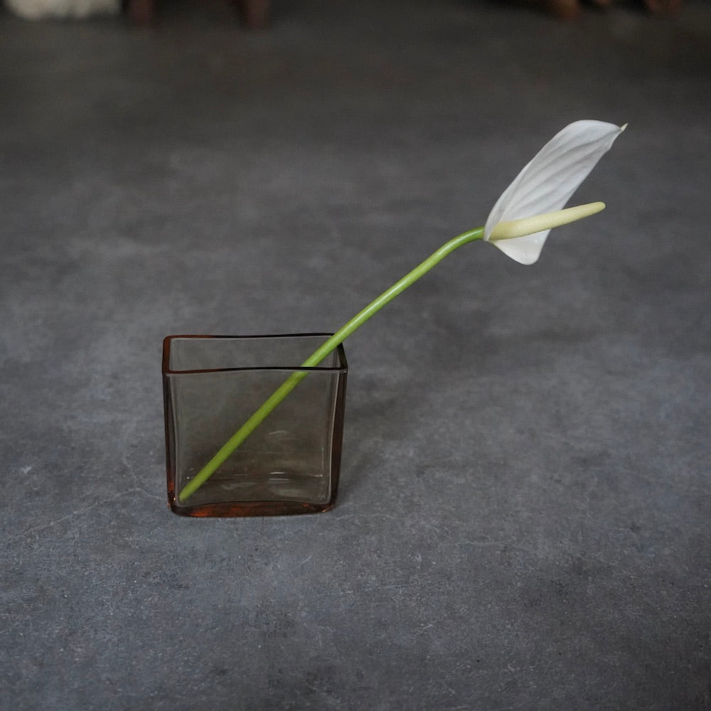 スガハラガラス cube タン S-size