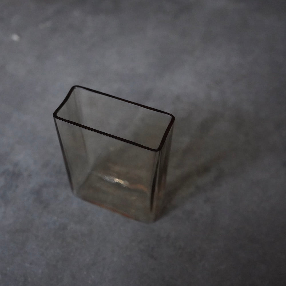 スガハラガラス cube タン M-Size