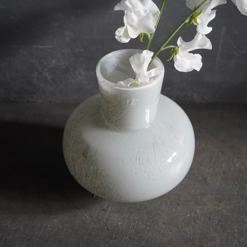 DutZ Collection ガラスベース VASE MODEST LIGHT GRAY