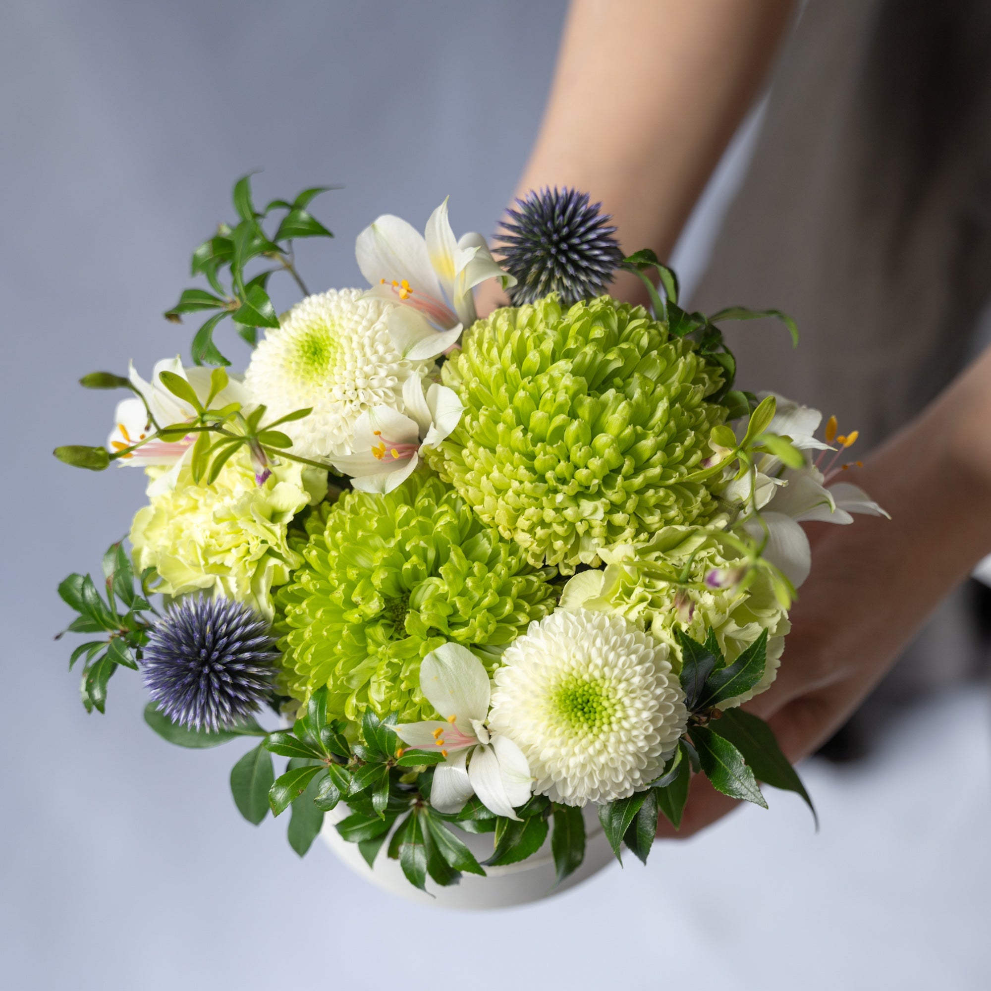 〈お盆用に〉お供え花アレンジメント