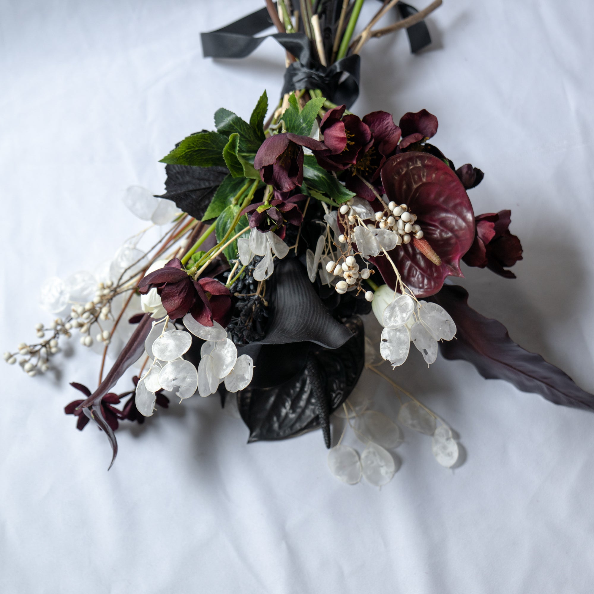 シックなブラックブーケ