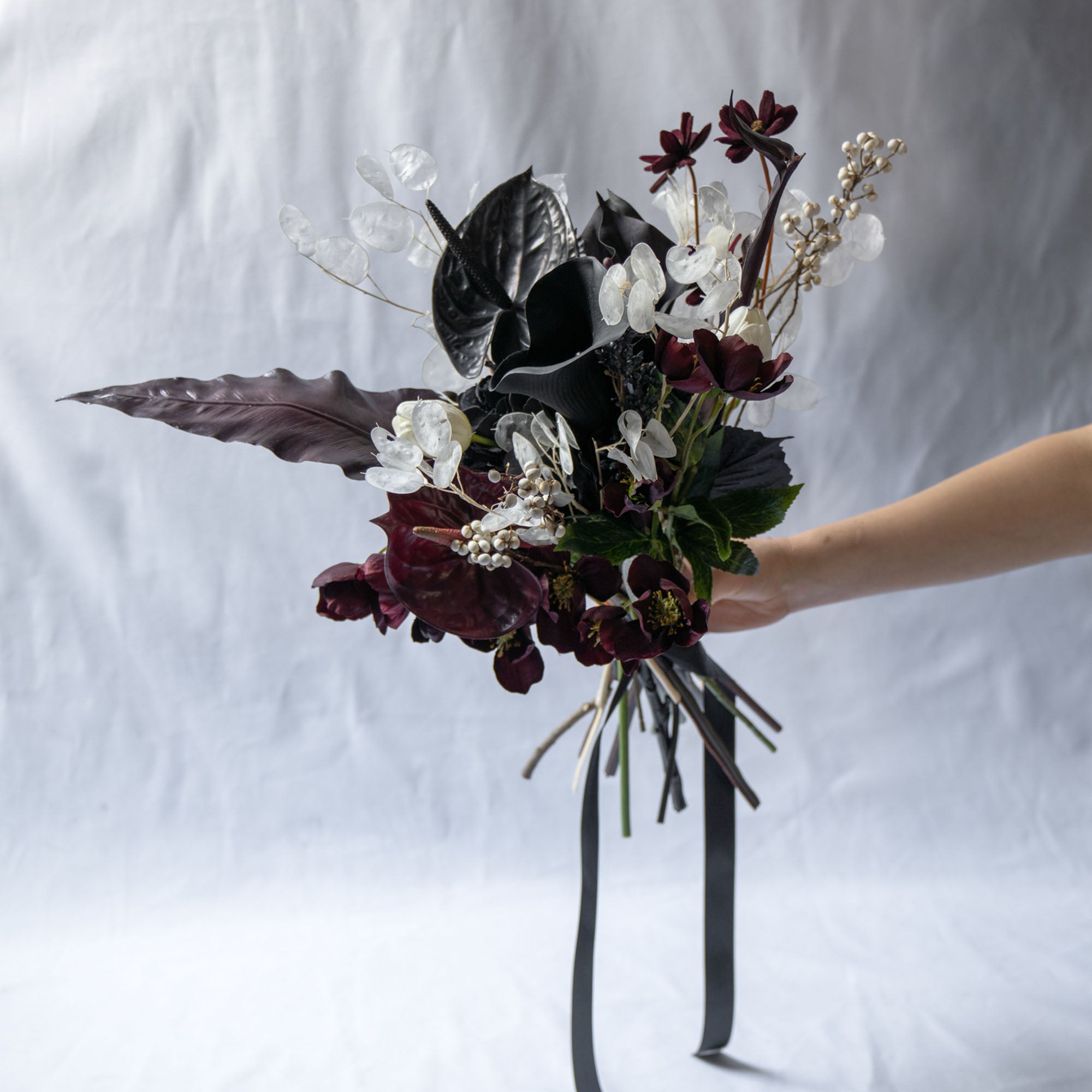 シックなブラックブーケ