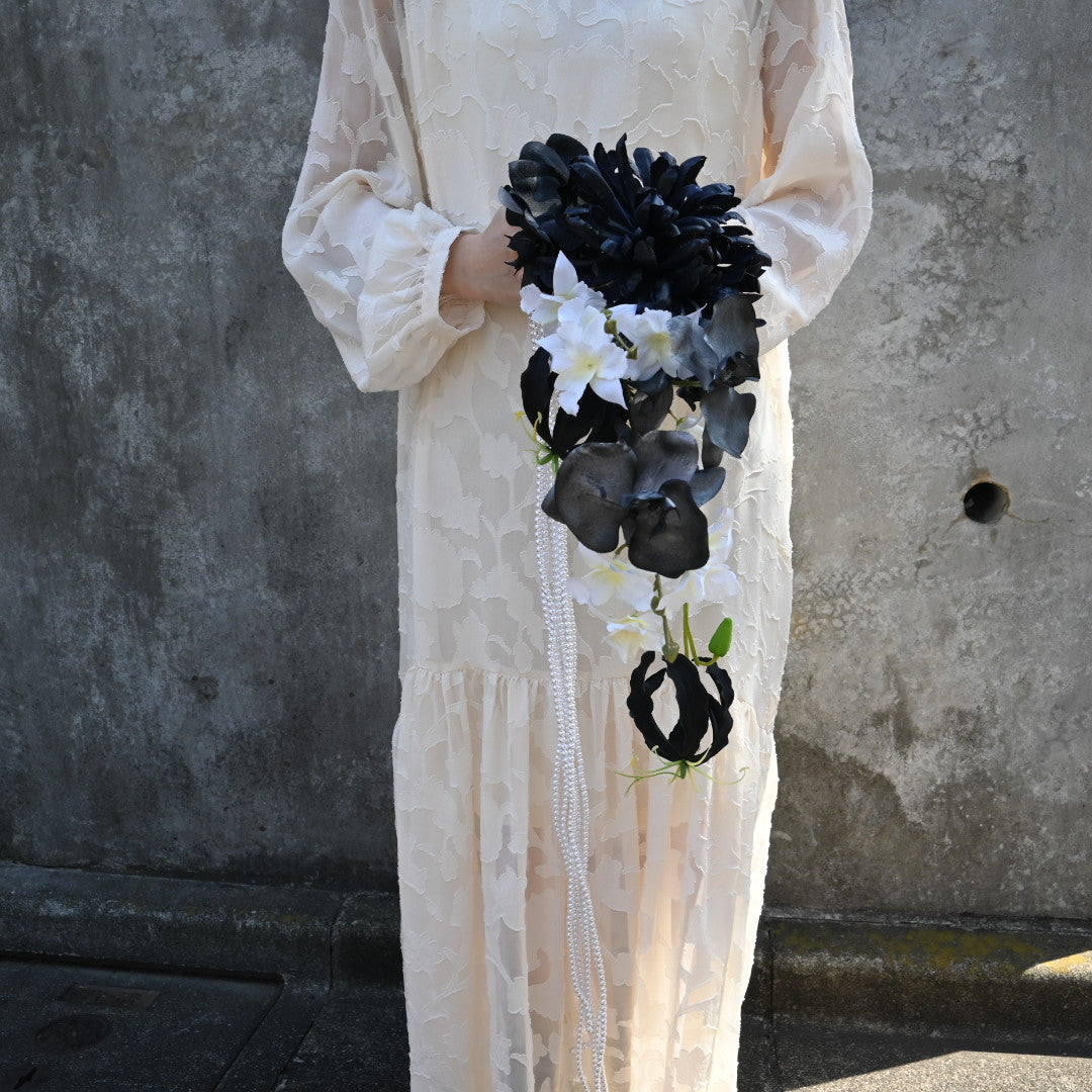 モノトーンのスタイリッシュパールブーケ