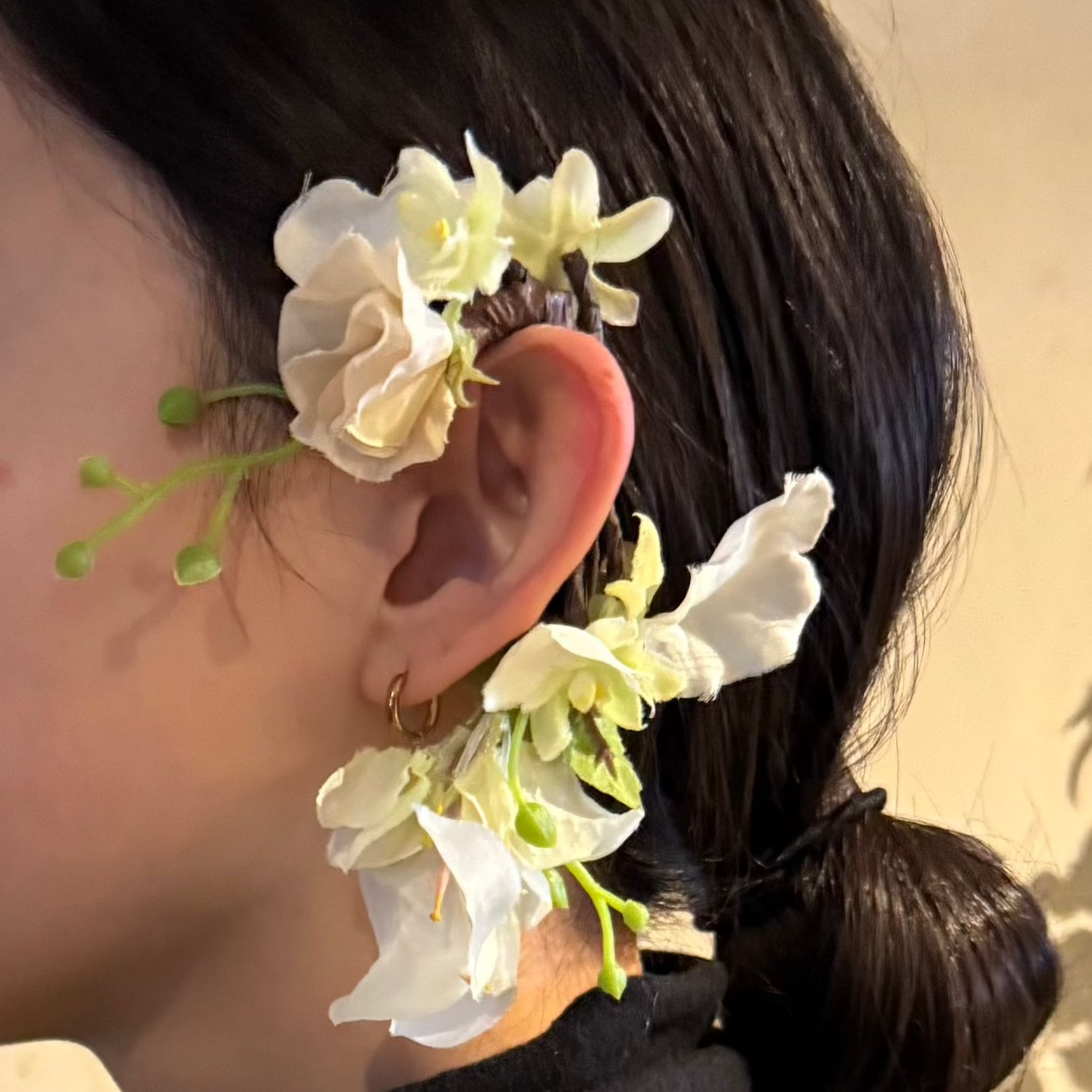 アーティフィシャルフラワーイヤーフック/イヤーカフ natural
