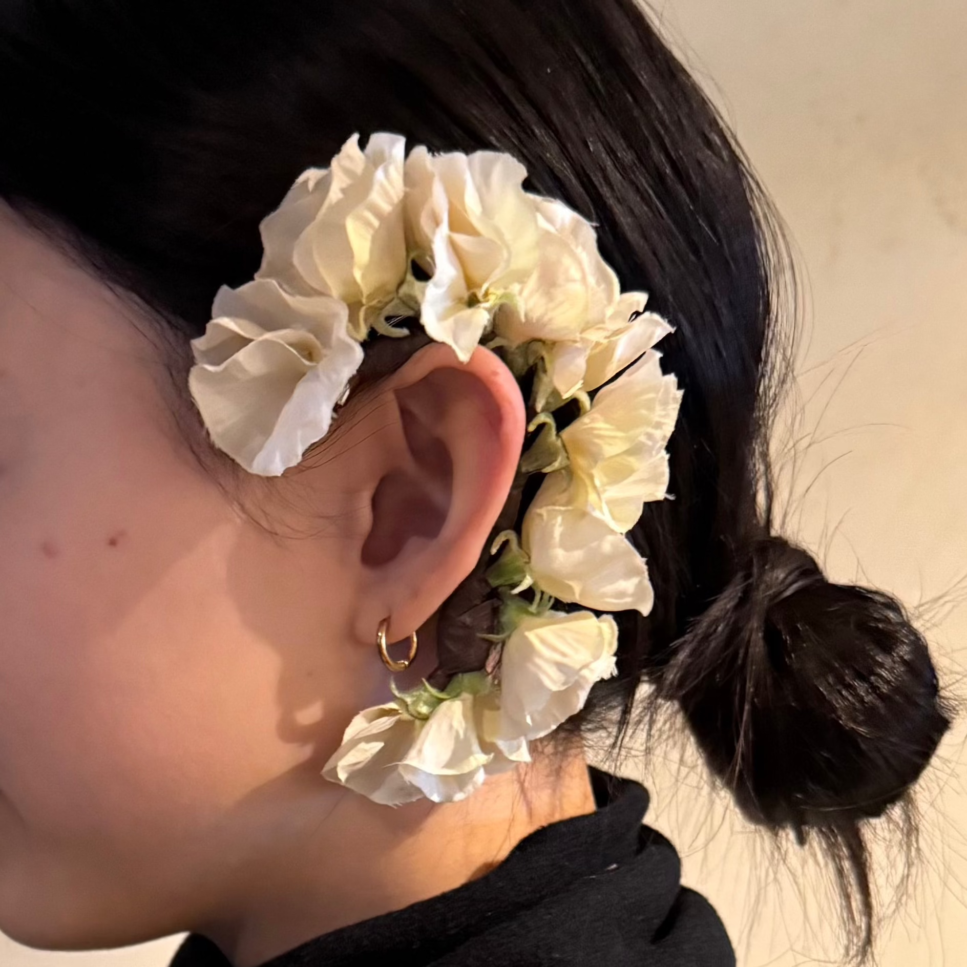 アーティフィシャルフラワーイヤーフック/イヤーカフ natural