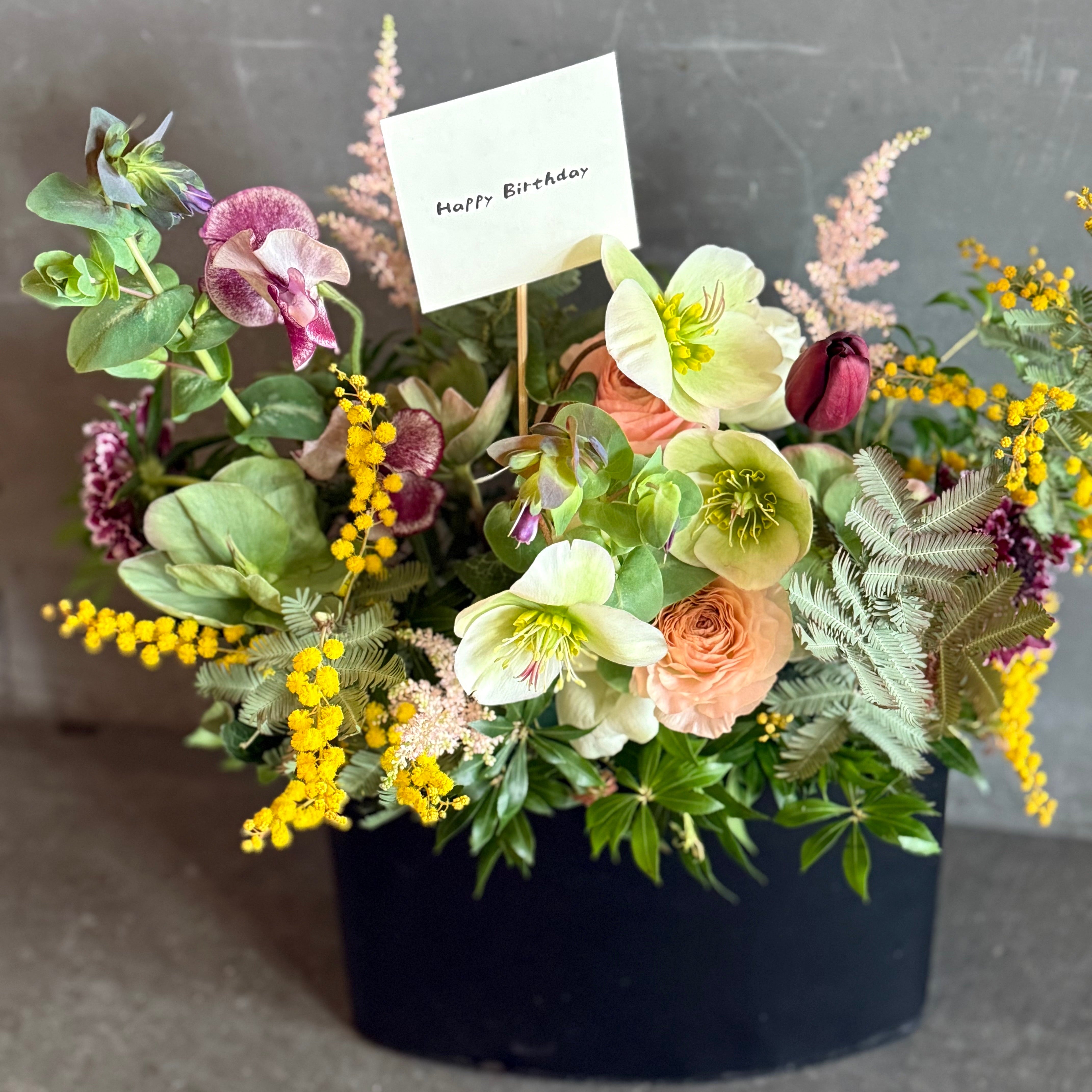 季節のお花でフラワーアレンジメント Lサイズ