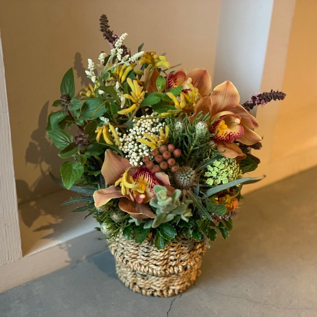 季節のお花でフラワーアレンジメント Lサイズ