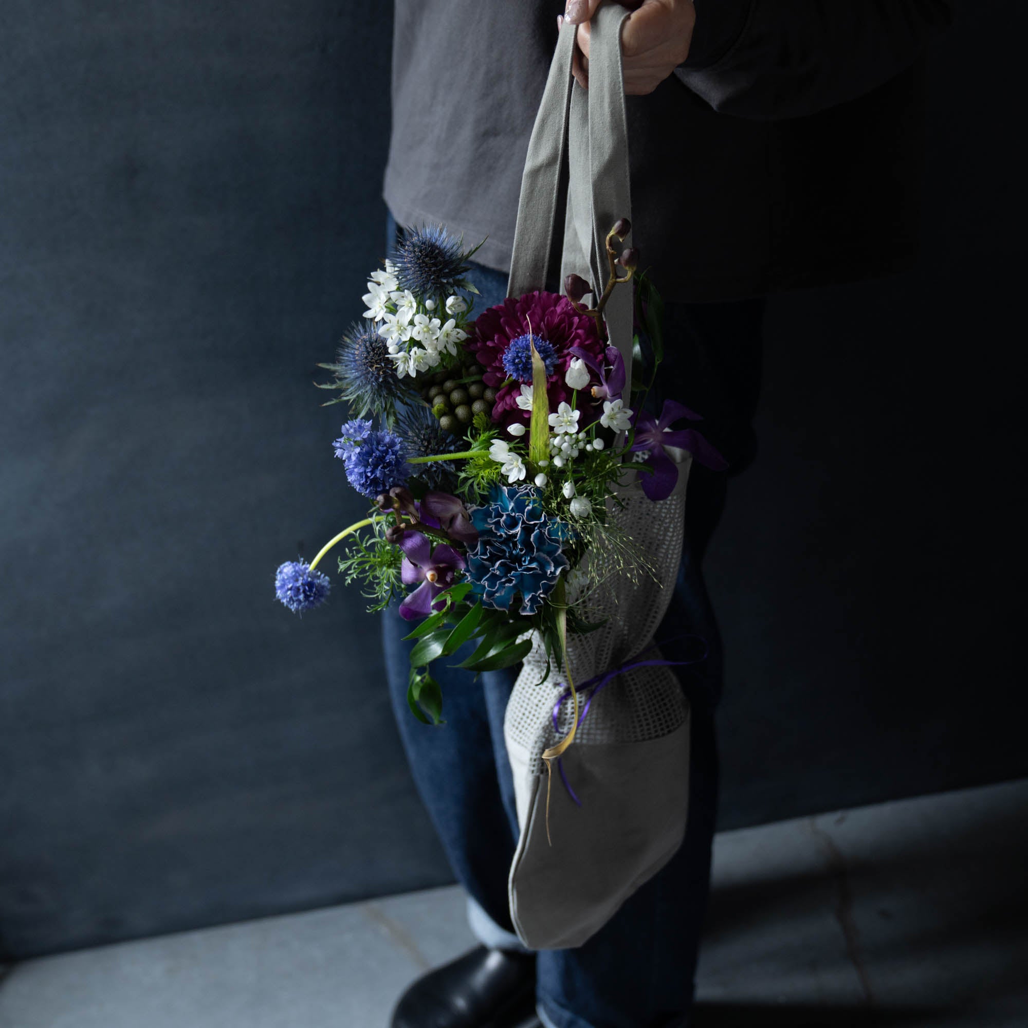 《母の日ギフトにおすすめ》コットンバッグ× 季節のおまかせ生花ブーケSET