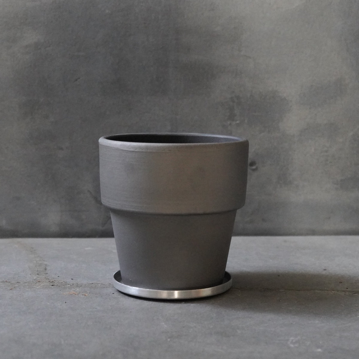 SMOKED PLANTER B H16