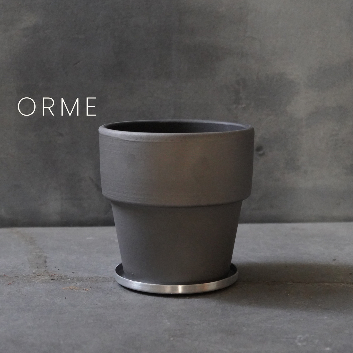 SMOKED PLANTER B H16