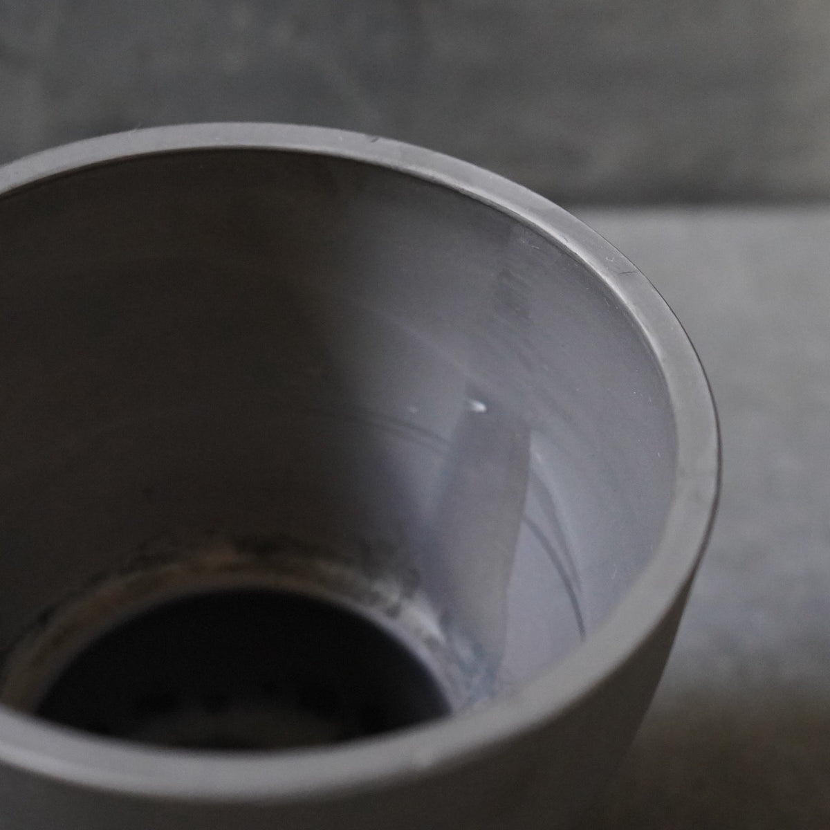 SMOKED PLANTER C H13