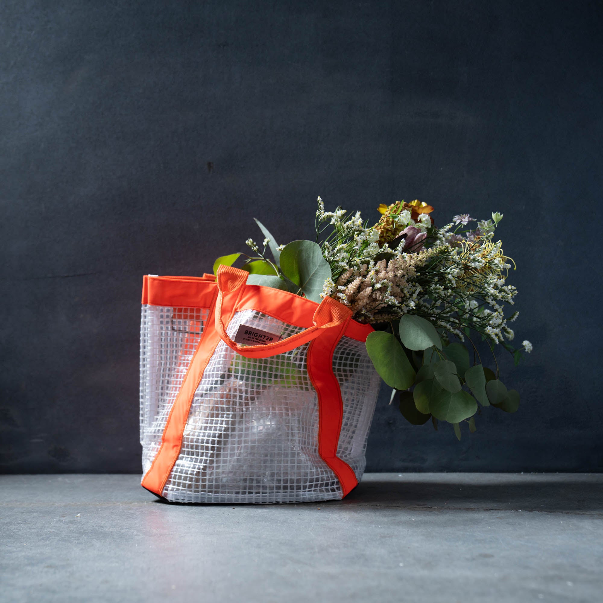 《母の日ギフトにおすすめ》ティーシートート ブライター× 季節のおまかせ生花ブーケSET