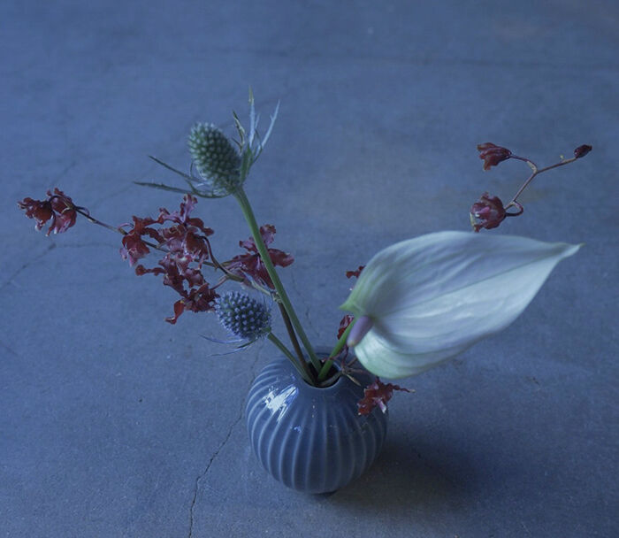 Flower Gift Ticket~5000円 iselyセレクトの花瓶&季節の切花3回お届け~Petit