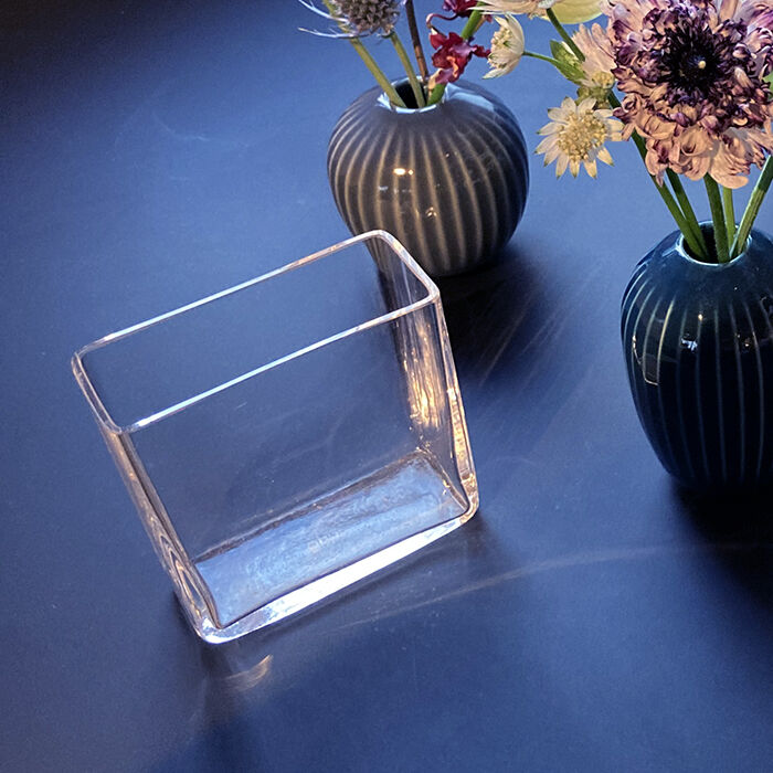 Flower Gift Ticket~5000円 iselyセレクトの花瓶&季節の切花3回お届け~Petit