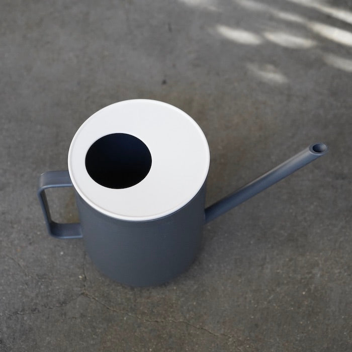 ジョウロフラワーアレンジメント         フラワーギフト 花  生花  プレゼント ギフト 祝い 高級 オシャレ おしゃれ アレンジメント じょうろ