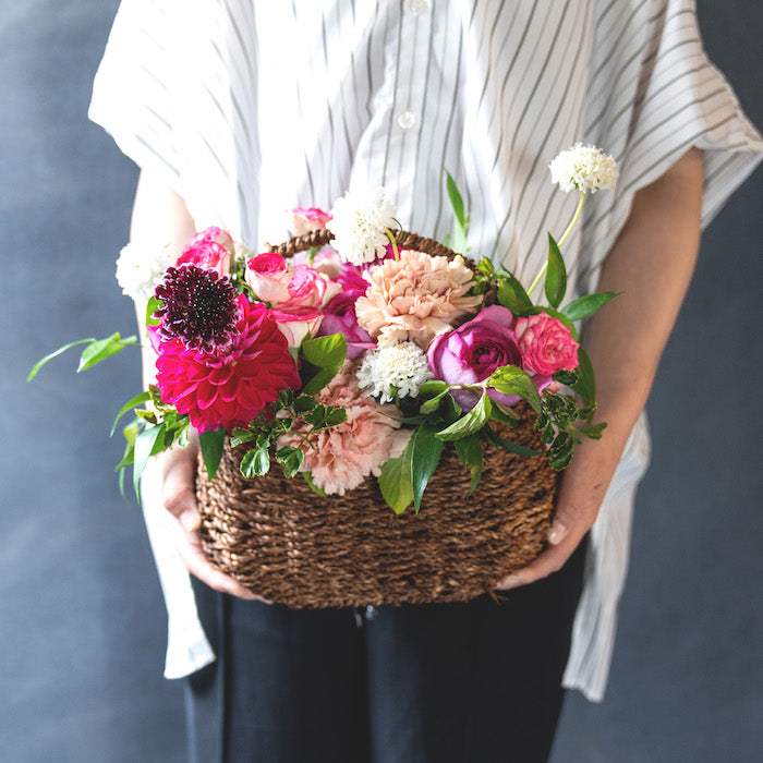 Basketフラワーアレンジメント Mサイズ　　フラワーギフト 花 生花  プレゼント ギフト 祝い 高級 オシャレ おしゃれ アレンジメント