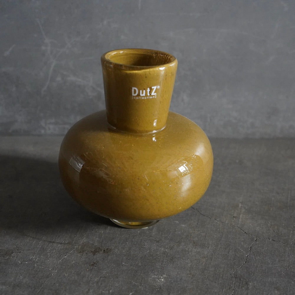 DutZ Collection ガラスベース VASE MODEST DARK CHEDDAR