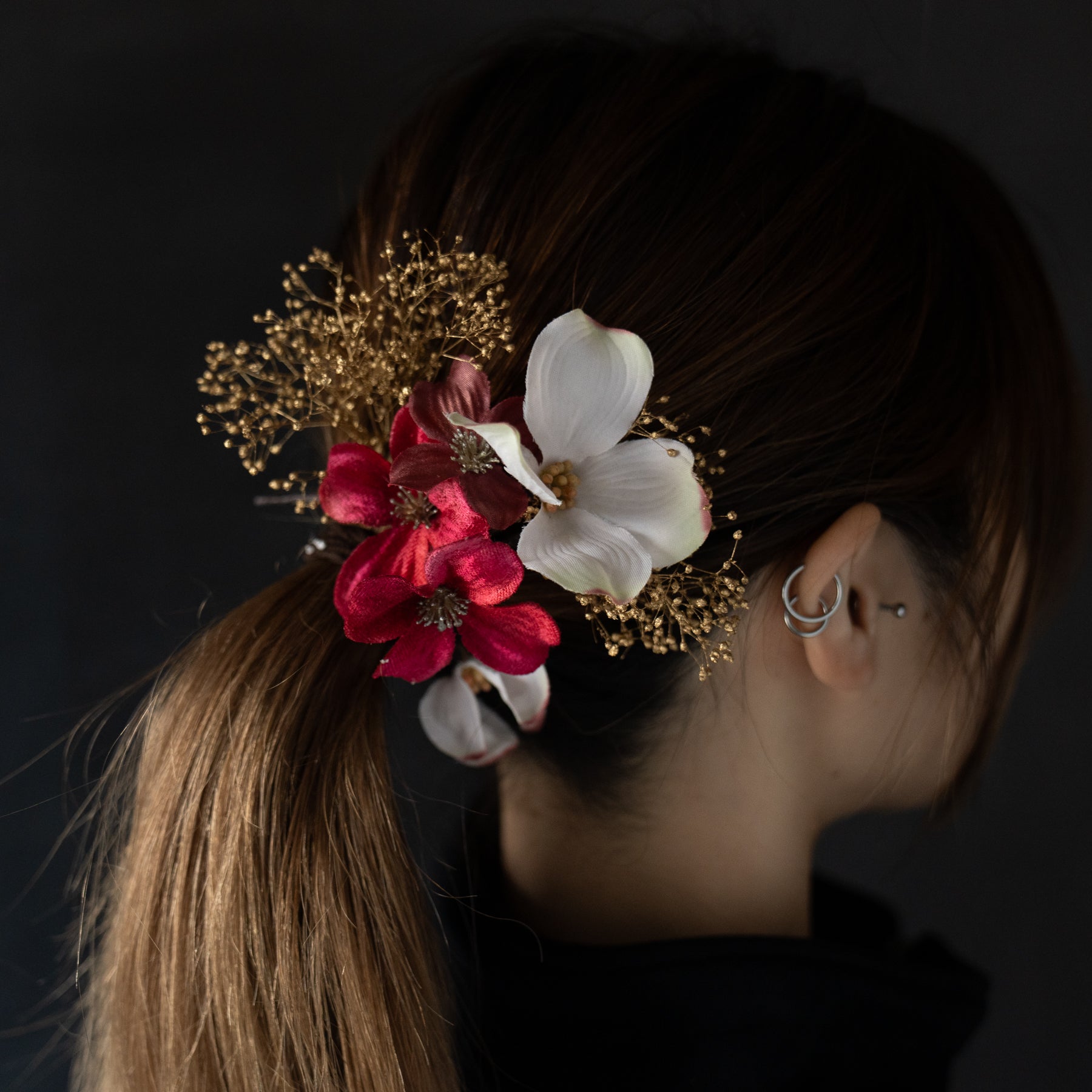 《成人式や前撮りにもおすすめ》ハナミズキのred×whiteヘッドフラワー