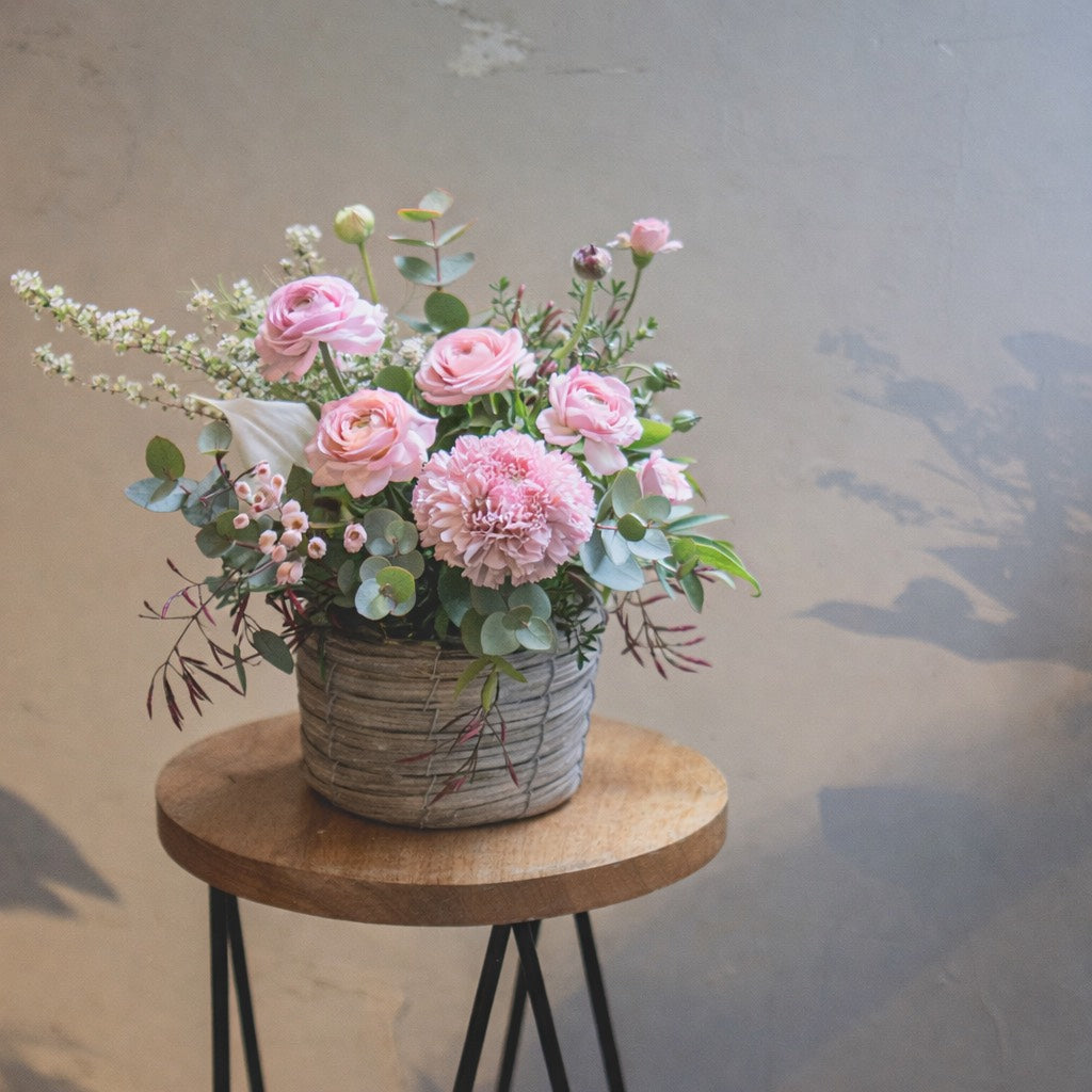 《母の日ギフトにおすすめ》フラワーアレンジ SS-size