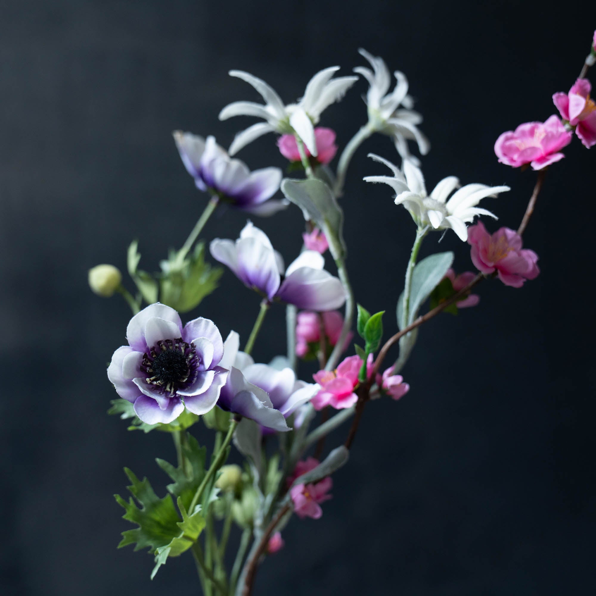 《桃の節句におすすめ》テラコッタ色のフラワーベース × 桃とアネモネのブーケSET