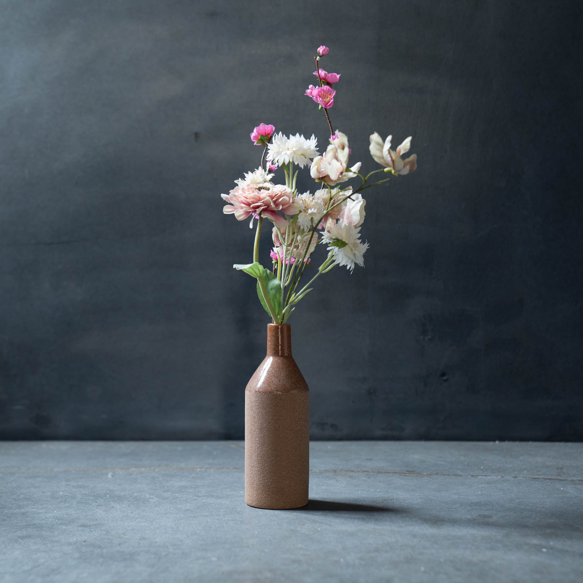 《桃の節句におすすめ》テラコッタ色のフラワーベース × 桃とピンクブラウンのブーケSET