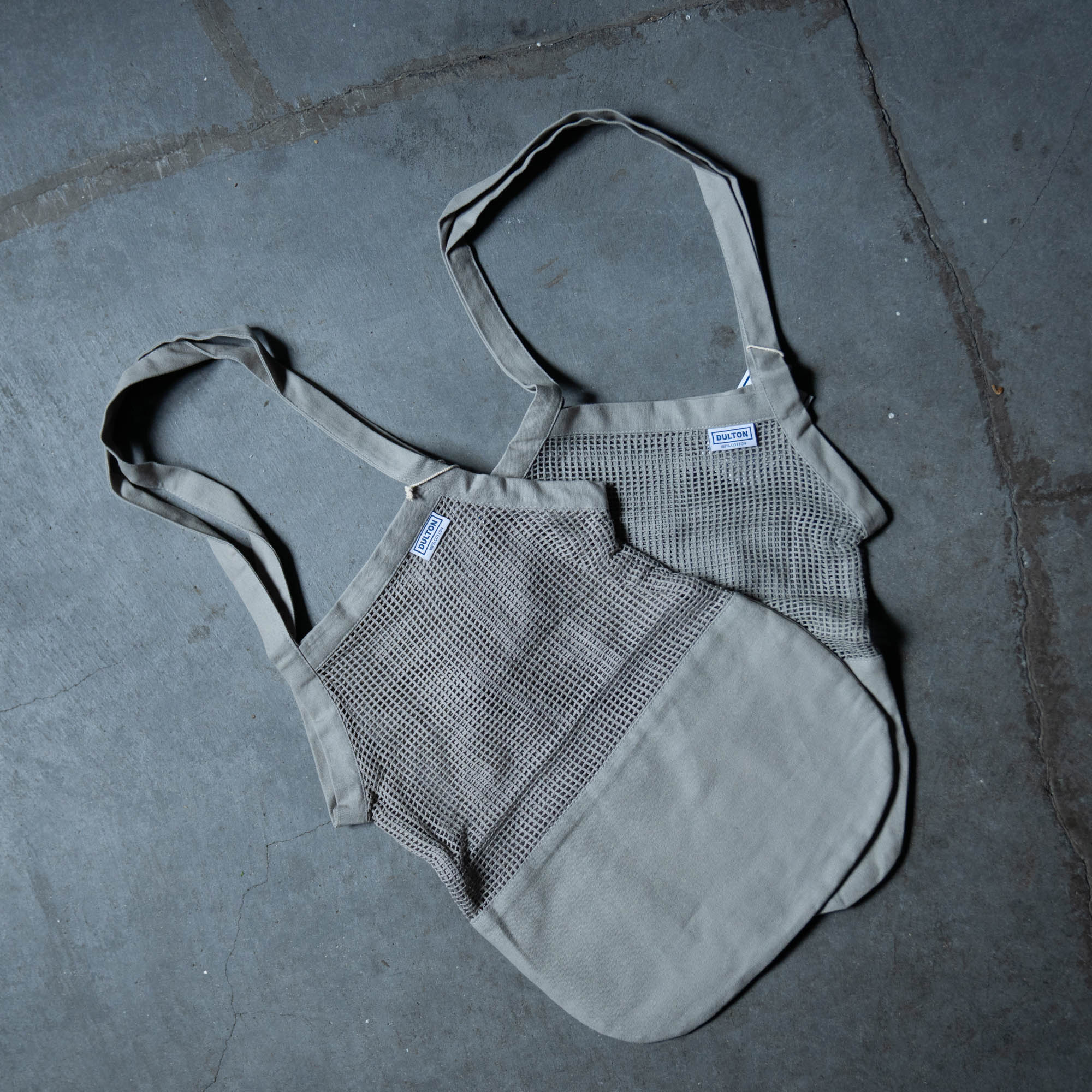 《母の日ギフトにおすすめ》コットンバッグ× 季節のおまかせ生花ブーケSET