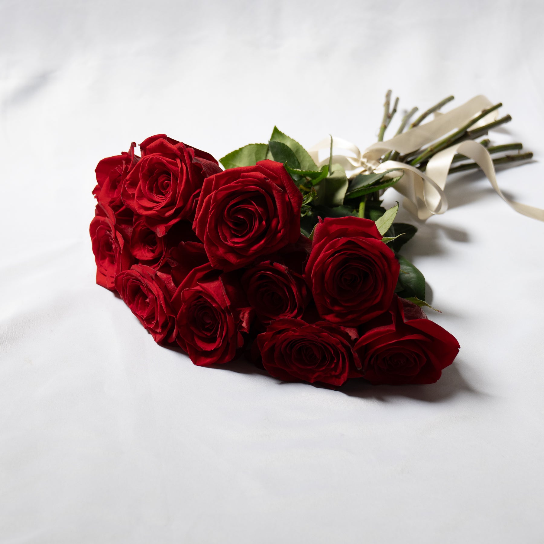 プロポーズに》本数を選べる生花の赤バラブーケ