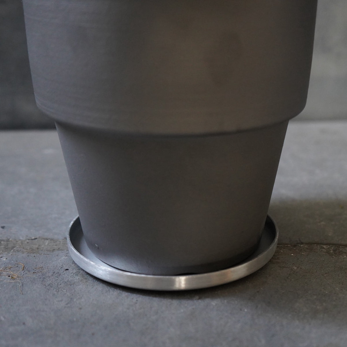 SMOKED PLANTER B H16