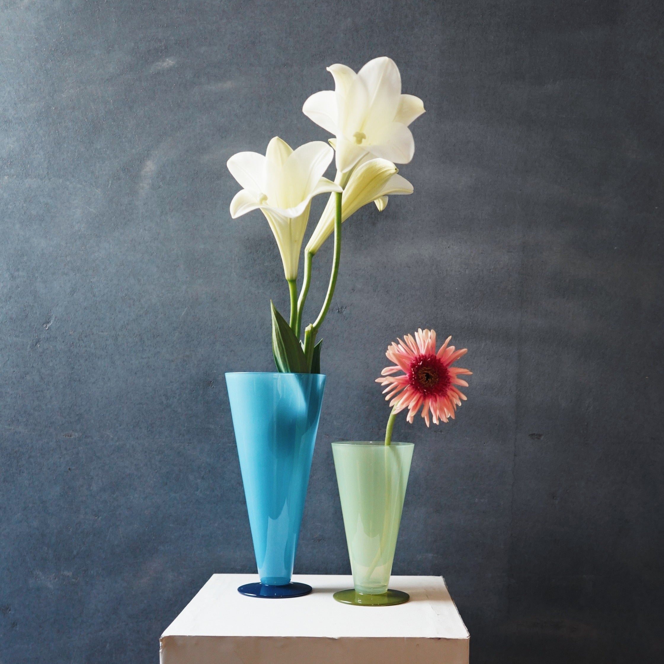 HAY Conial Vase / Small / Light green and dark lime