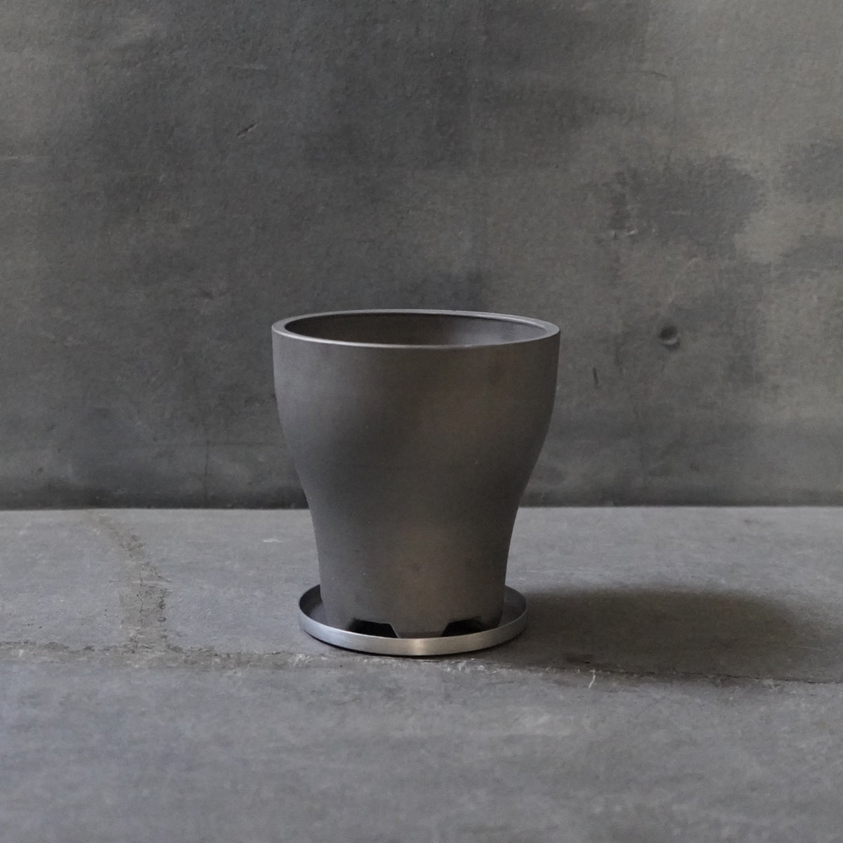 SMOKED PLANTER C H13
