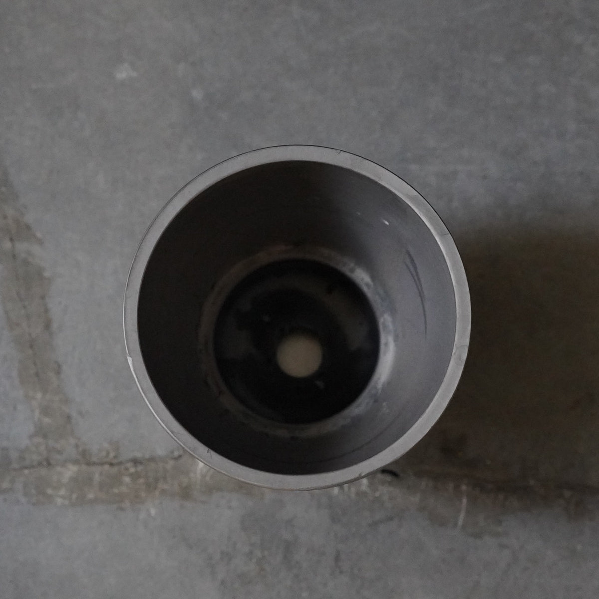 SMOKED PLANTER C H13